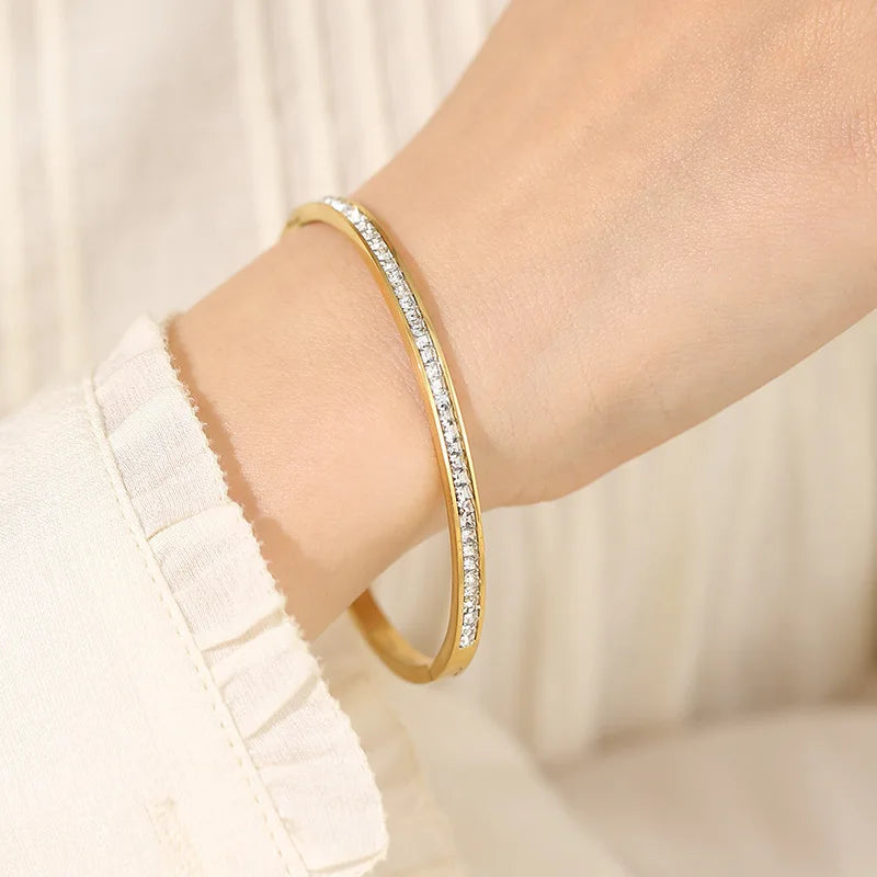 Stainless Steel for Women Smooth Volutto